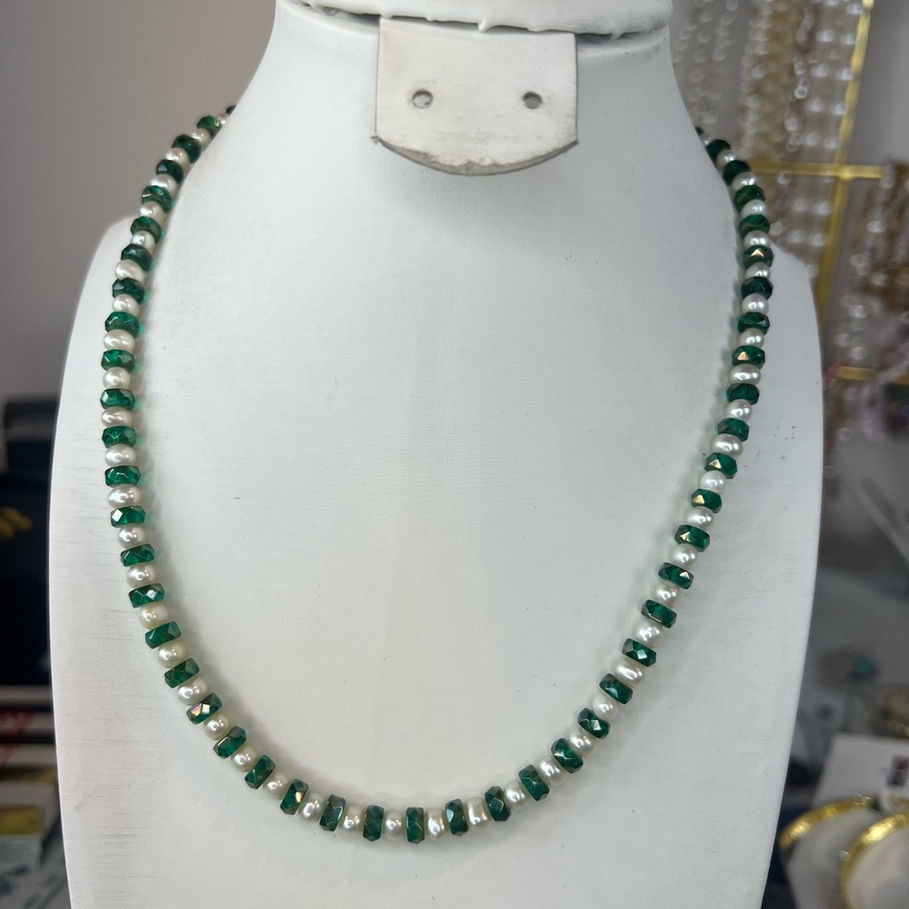 Elegant Green and White Beaded Necklace -